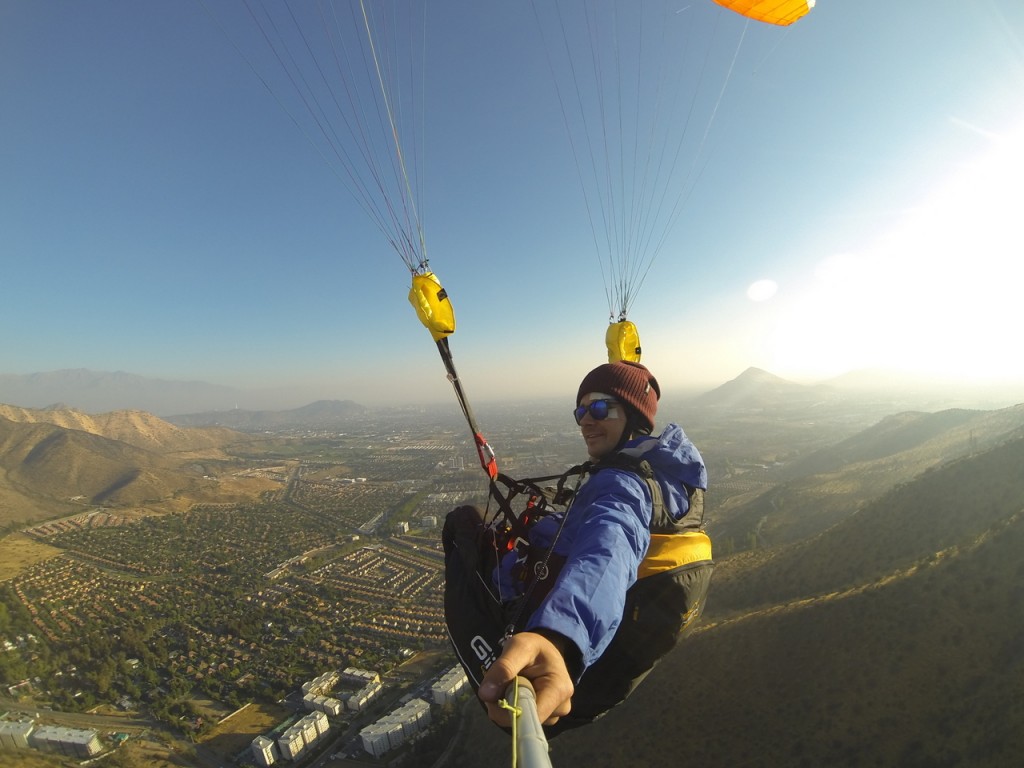 Paragliding in Santiago de Chile