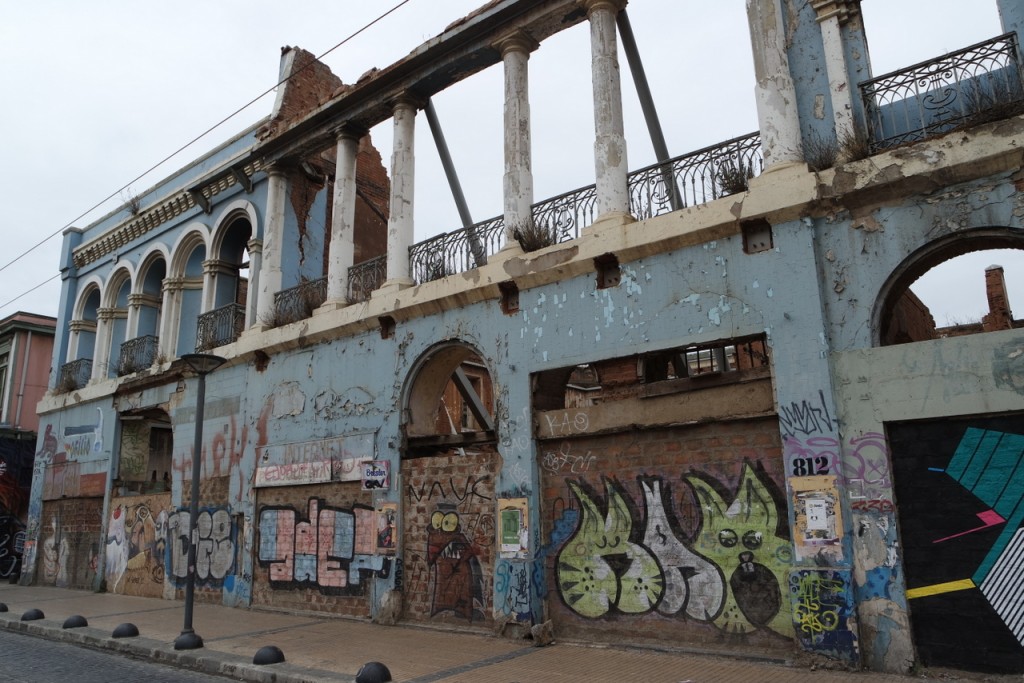 zerfallene Gebäude in Valparaiso