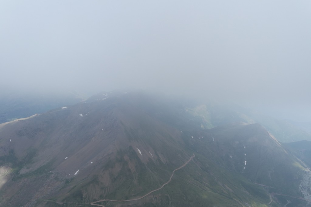 fliegen an der wolkenbasis