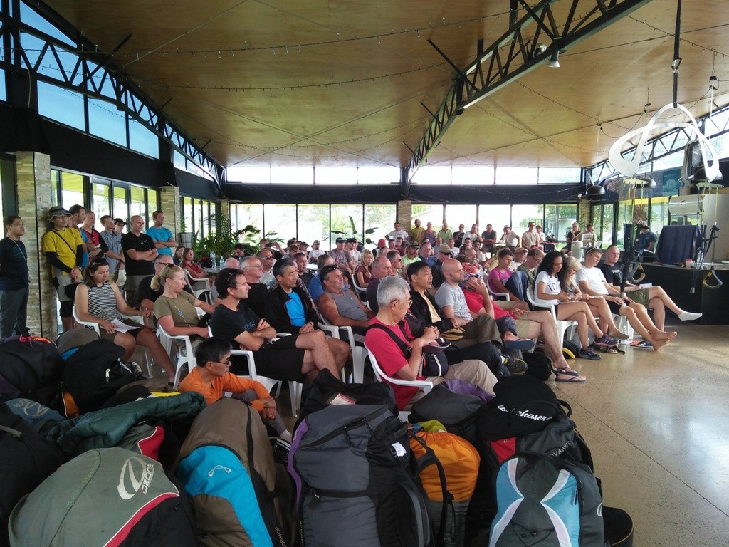 Briefing am XC Camp in Manilla